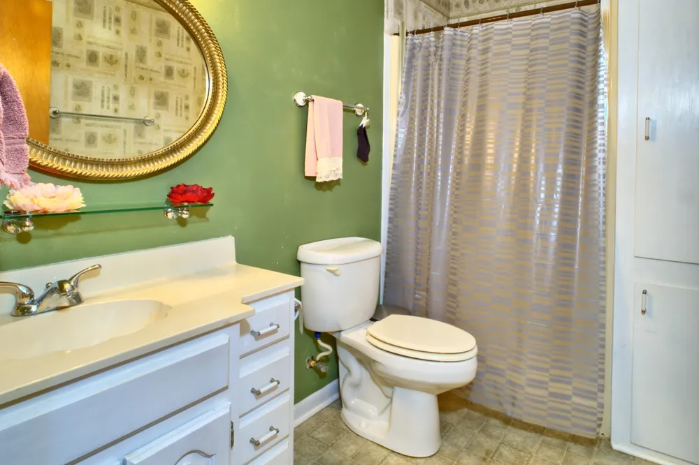 731 Pecan Estates Loop Hemphill, TX 75948