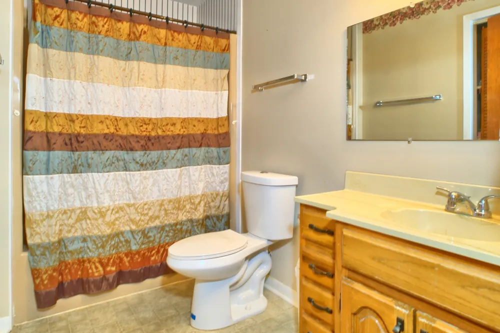 731 Pecan Estates Loop Hemphill, TX 75948