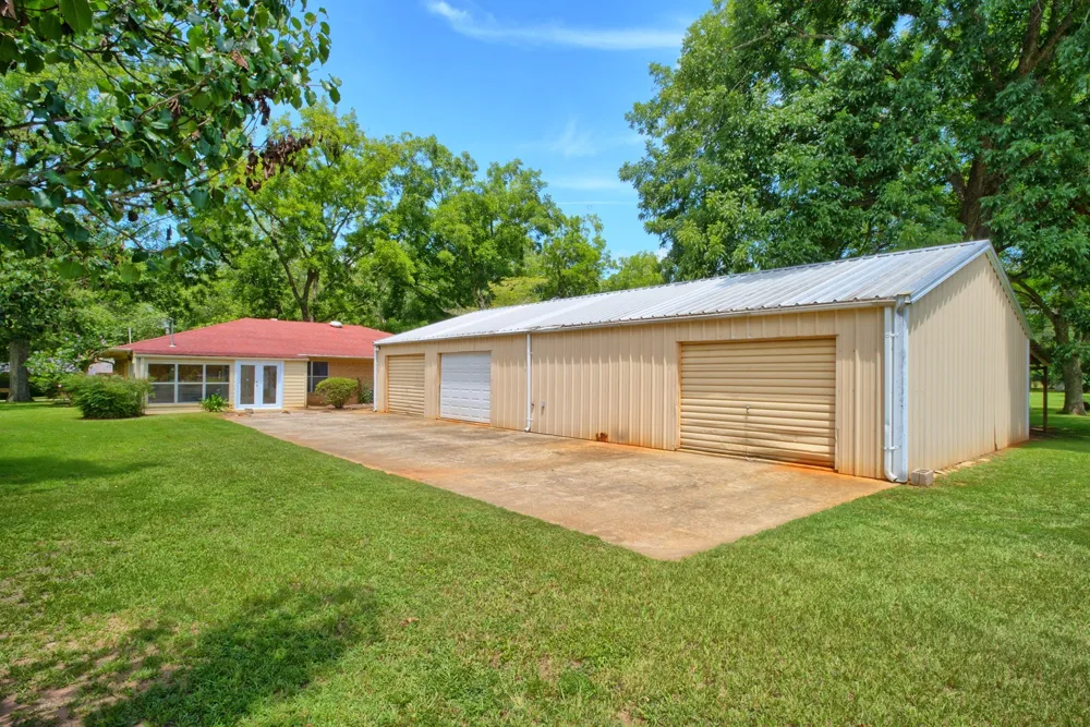 731 Pecan Estates Loop Hemphill, TX 75948