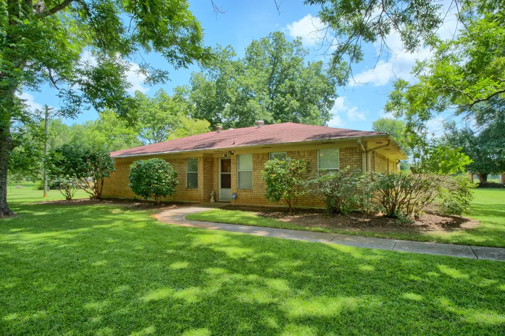 731 Pecan Estates Loop Hemphill, TX 75948