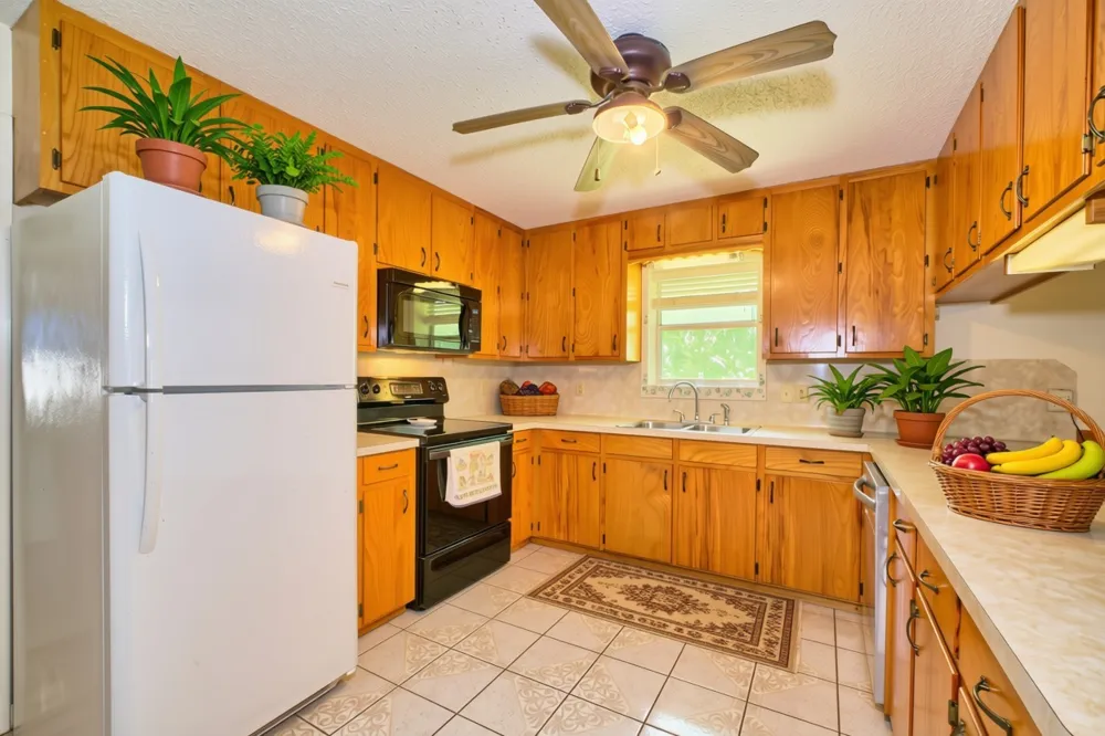 731 Pecan Estates Loop Hemphill, TX 75948