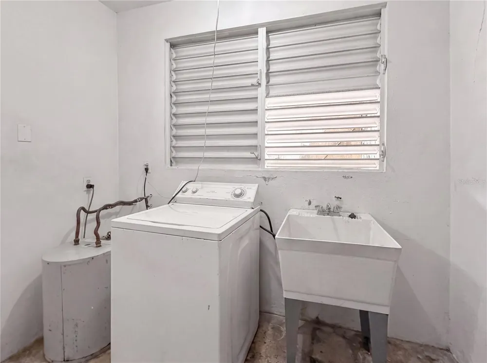 187 ROMAGUERA STREET Mayaguez, PR 00682