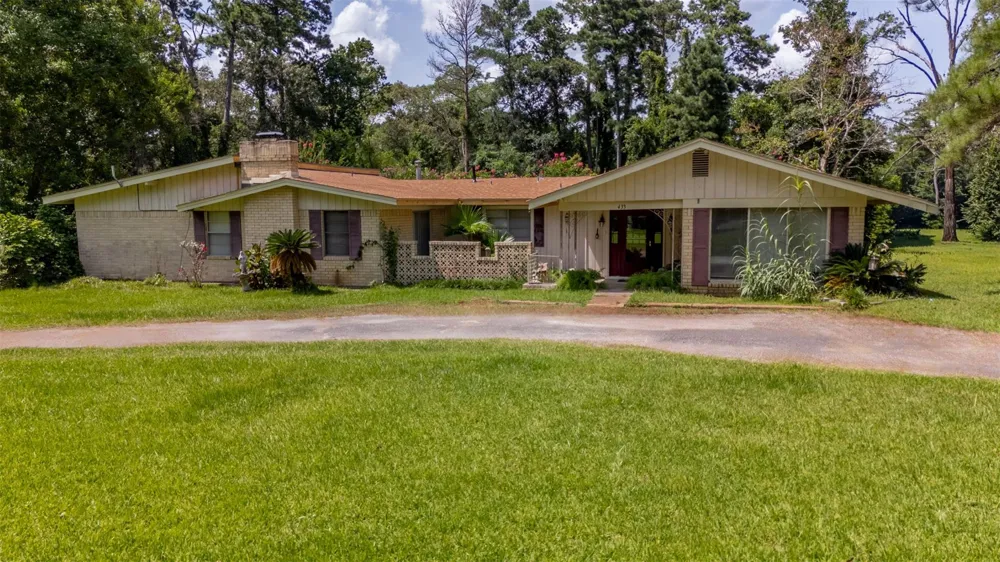 433 W Laurelia Loop Corrigan, TX 75939