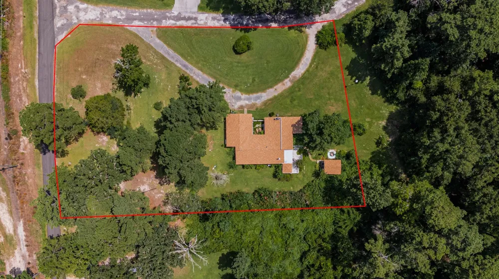 433 W Laurelia Loop Corrigan, TX 75939