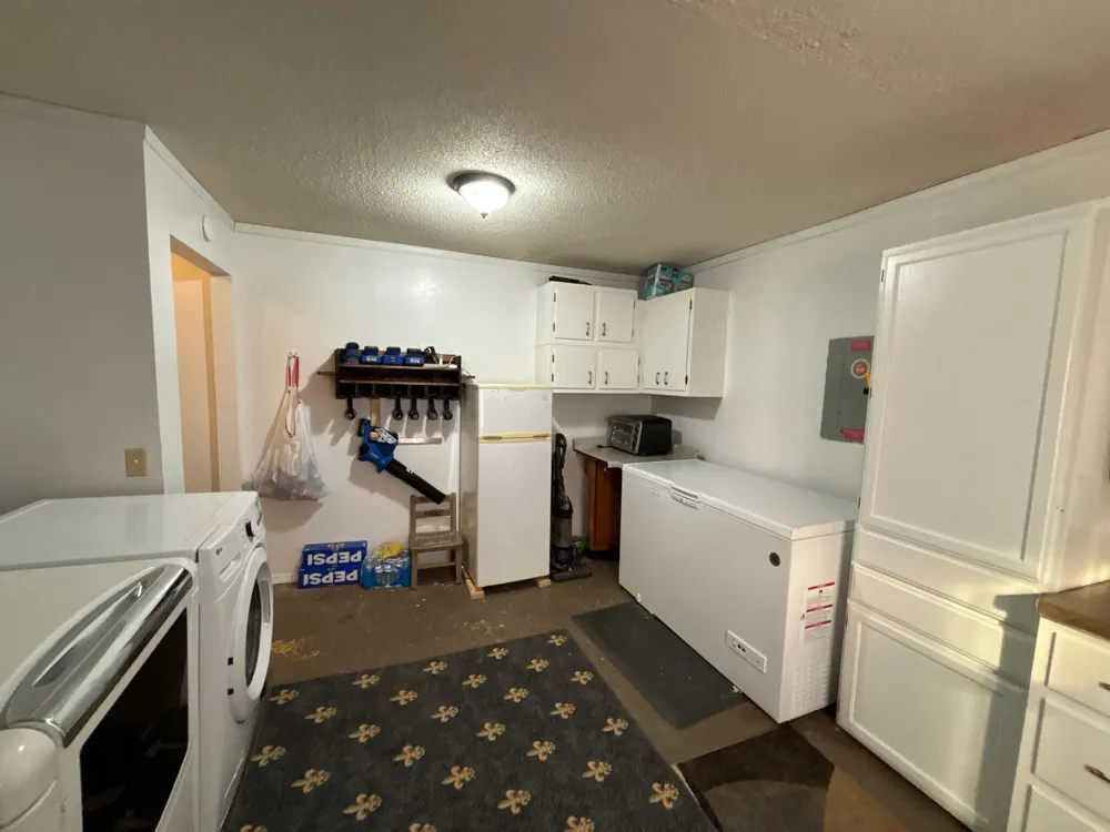 105 Mackinaw Trail Leroy, MI 49655