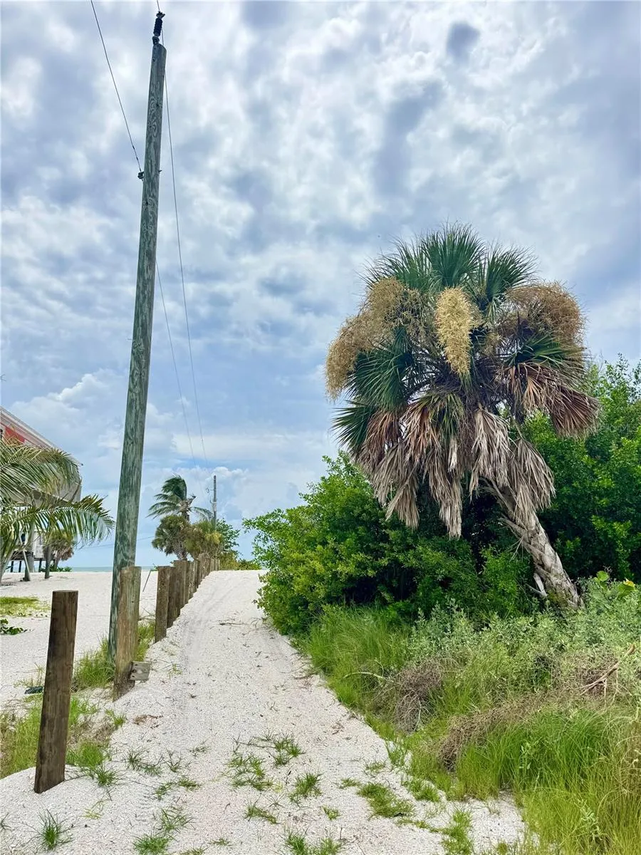 8164, 8168, 8158, 8156 LITTLE GASPARILLA ISLAND Placida, FL 33946