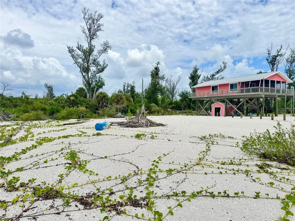 8164, 8168, 8158, 8156 LITTLE GASPARILLA ISLAND Placida, FL 33946