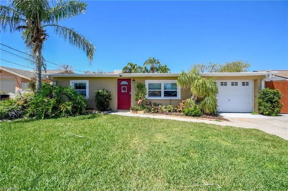 13923 BARNARD AVENUE Hudson, FL 34667