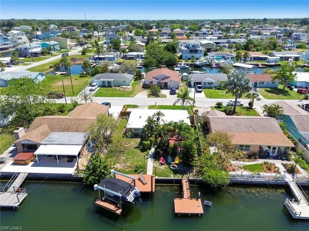 13923 BARNARD AVENUE Hudson, FL 34667