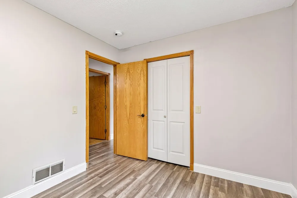 39074 Riverside Court North Branch, MN 55056