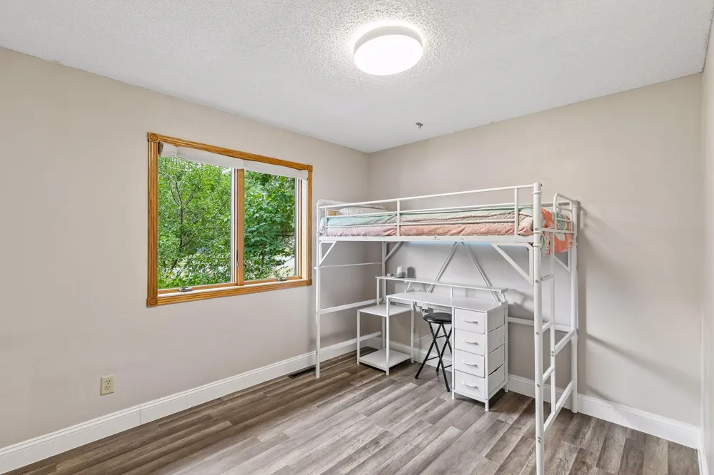 39074 Riverside Court North Branch, MN 55056