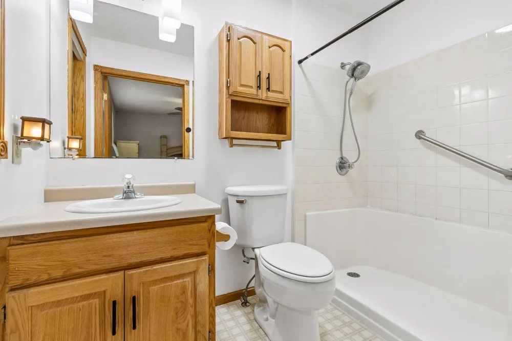 39074 Riverside Court North Branch, MN 55056