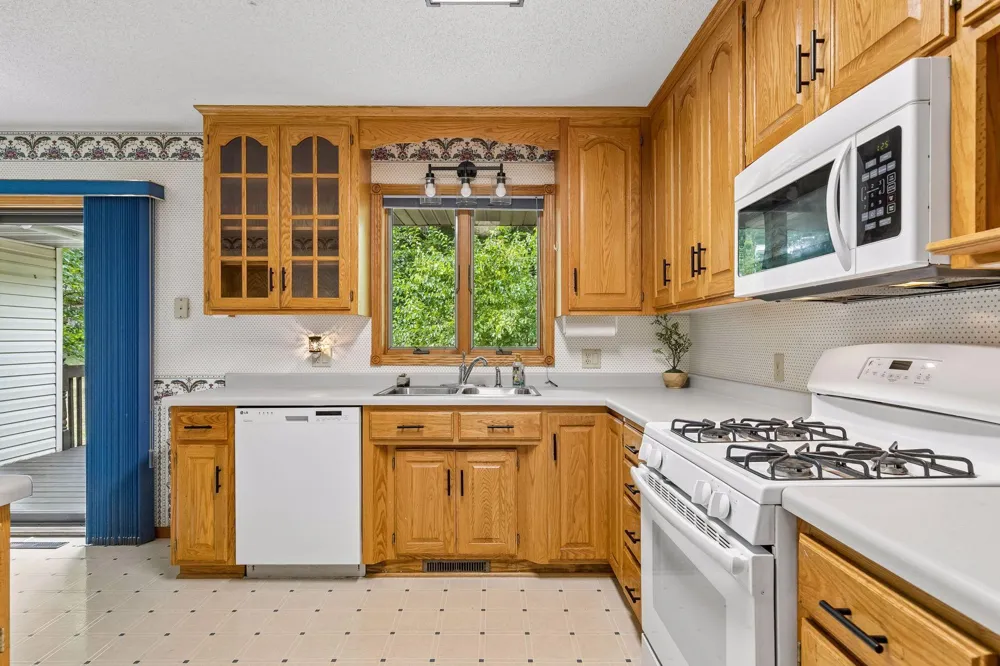 39074 Riverside Court North Branch, MN 55056