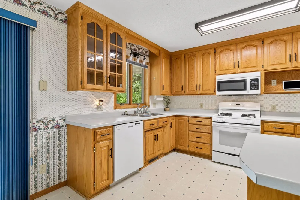 39074 Riverside Court North Branch, MN 55056