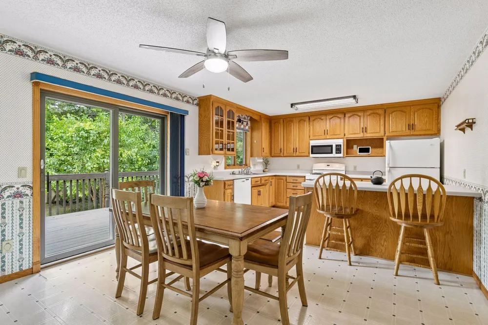39074 Riverside Court North Branch, MN 55056