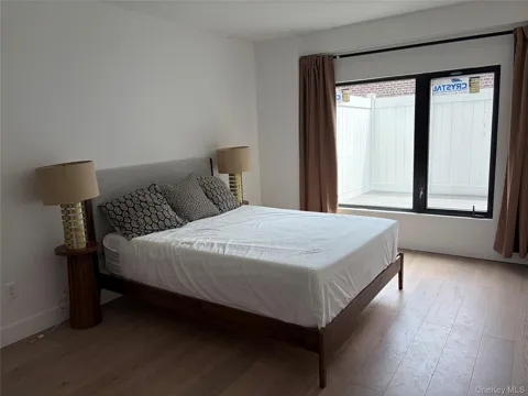 52-16 Roosevelt Avenue #2C