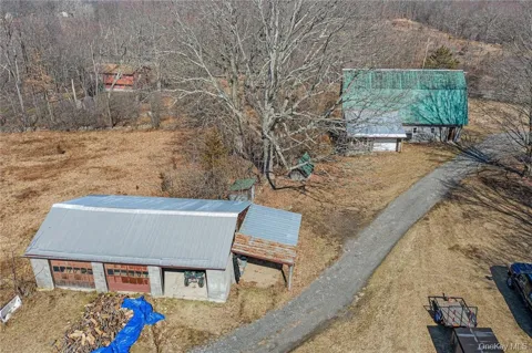 202 Midland Lake Road #BARN