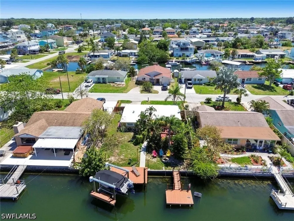 BARNARD AVENUE Hudson, FL 34667