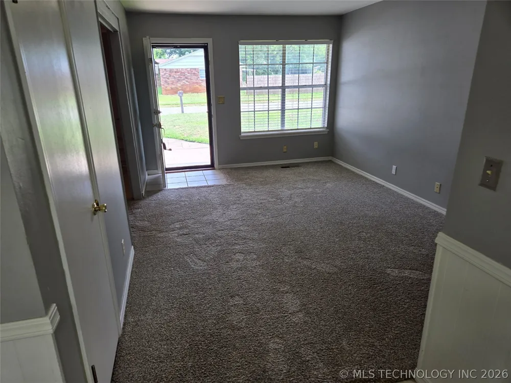 228 E J. STREET Jenks, OK 74037