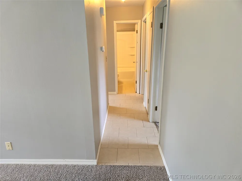 228 E J. STREET Jenks, OK 74037