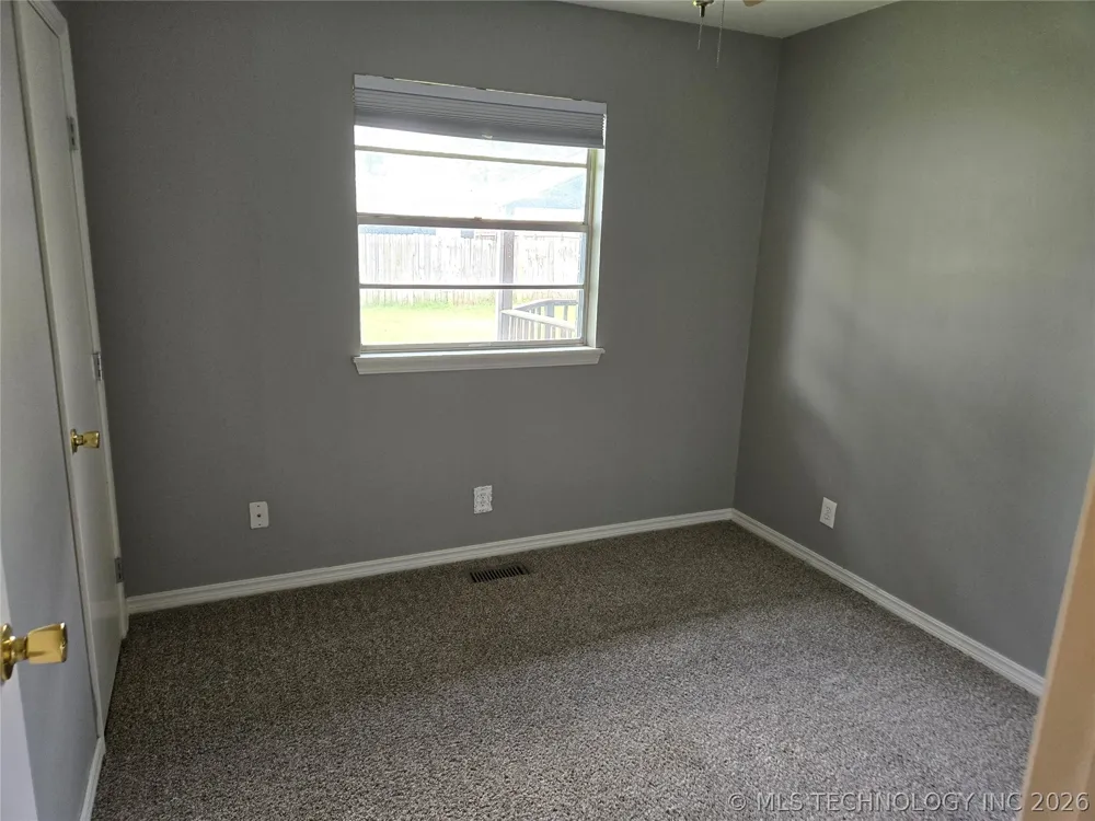 228 E J. STREET Jenks, OK 74037