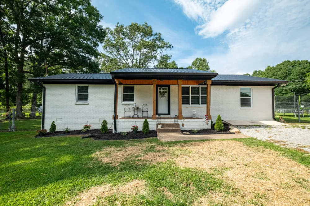 22 Oak Dr Tracy City, TN 37387