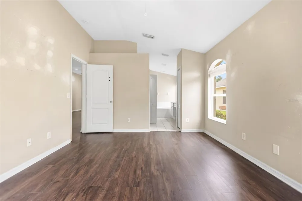 1422 LAKE SHORE RANCH DRIVE Seffner, FL 33584