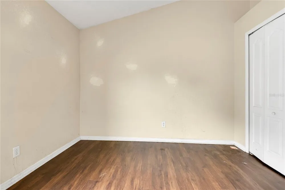 1422 LAKE SHORE RANCH DRIVE Seffner, FL 33584