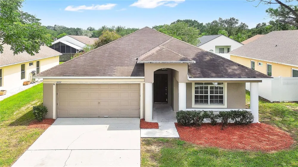 1422 LAKE SHORE RANCH DRIVE Seffner, FL 33584