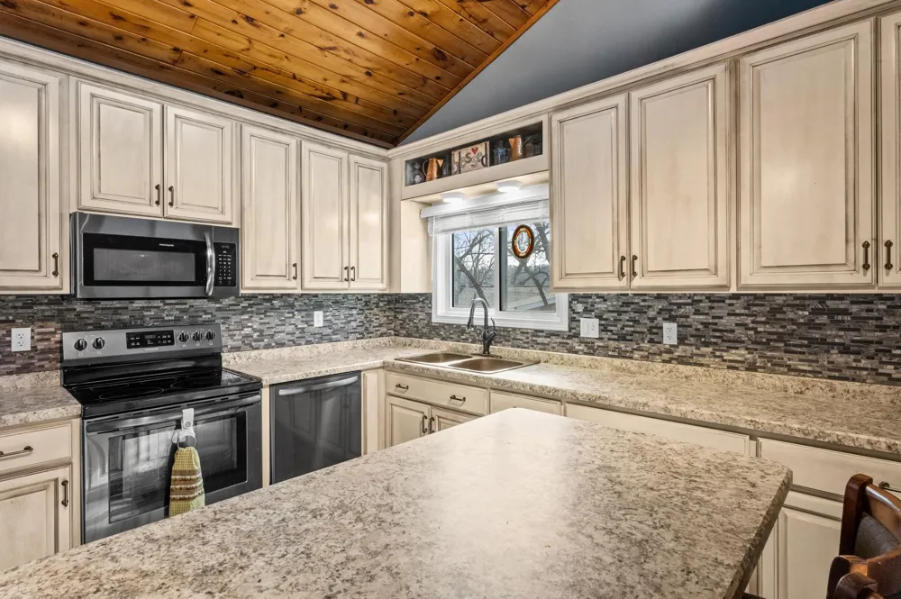 13174 Maple Island Drive SE Glenwood, MN 56334