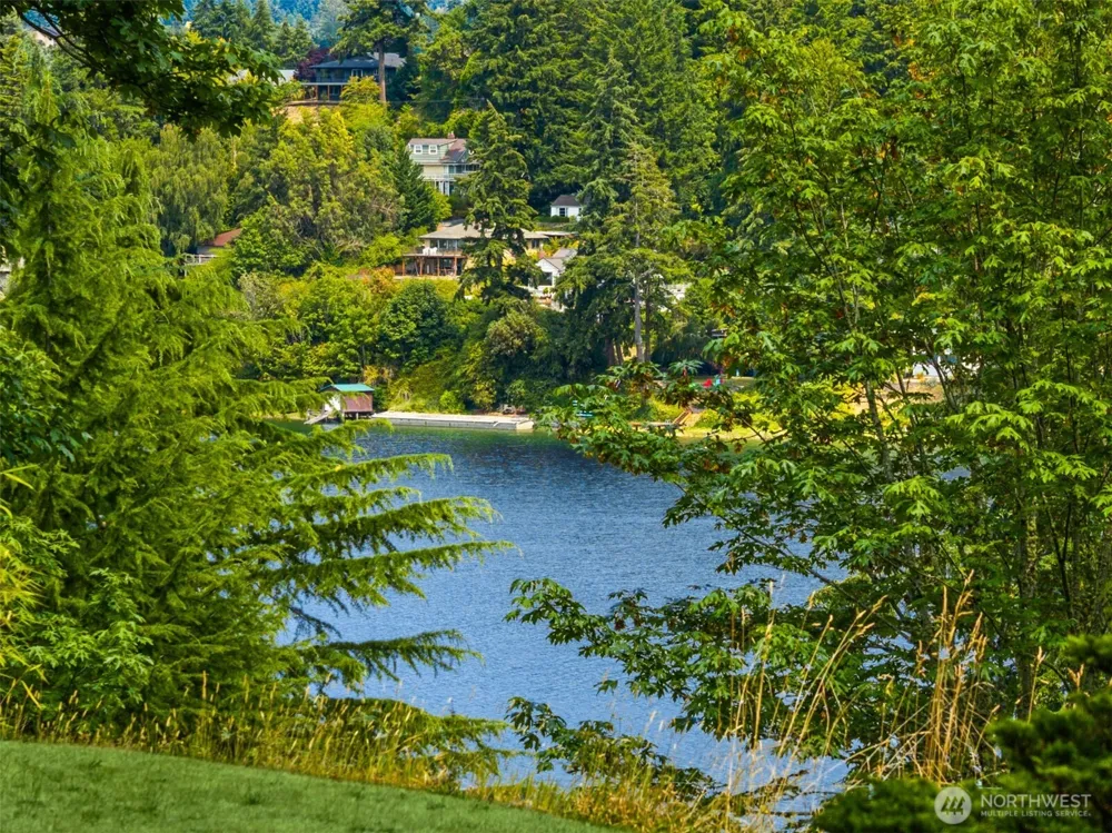 3731 NW Phinney Bay Drive Bremerton, WA 98312