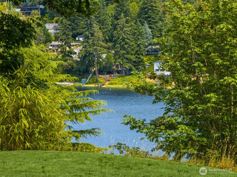 3731 NW Phinney Bay Drive Bremerton, WA 98312