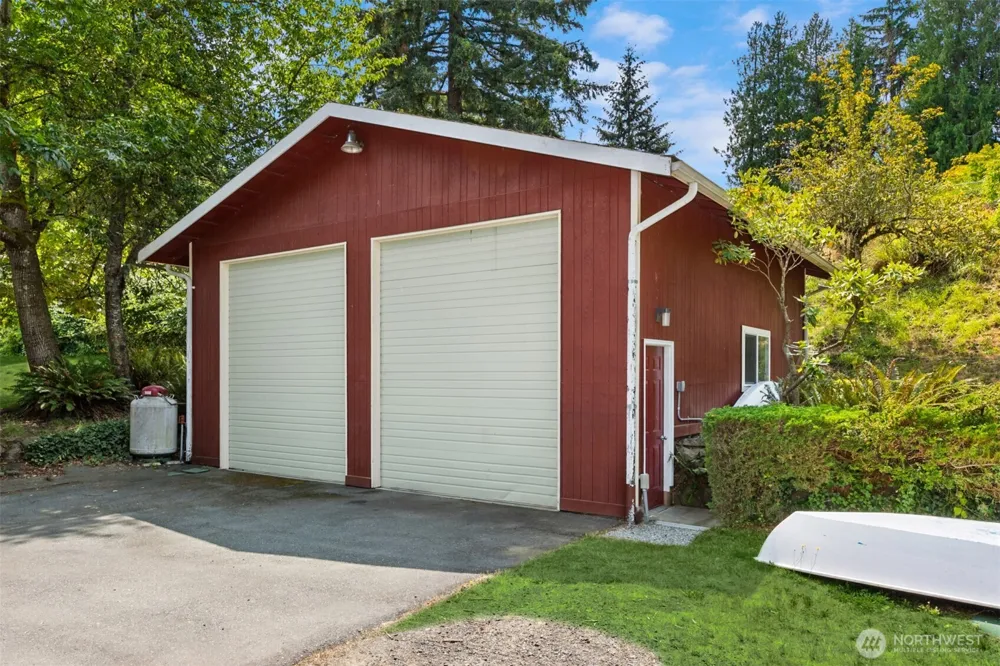 3731 NW Phinney Bay Drive Bremerton, WA 98312