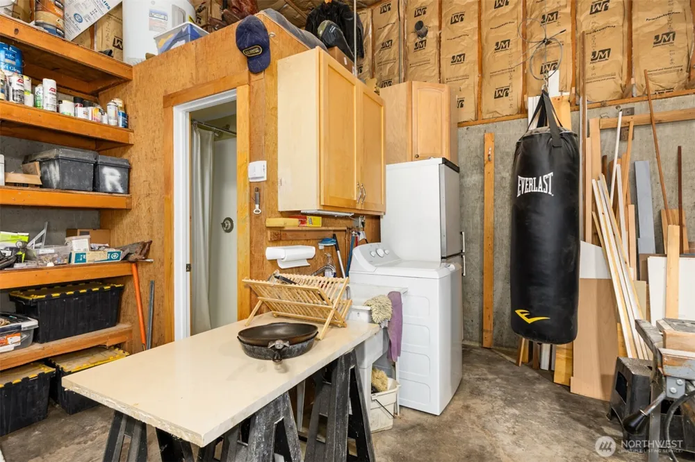 3731 NW Phinney Bay Drive Bremerton, WA 98312