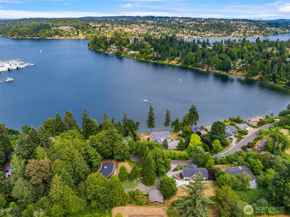 3731 NW Phinney Bay Drive Bremerton, WA 98312