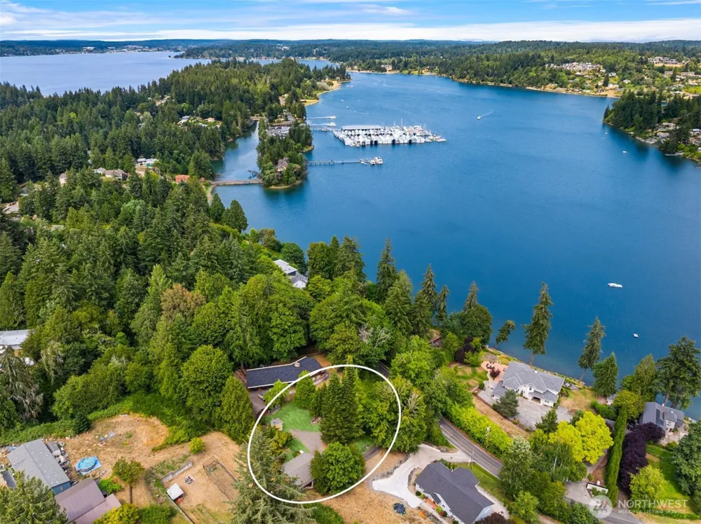3731 NW Phinney Bay Drive Bremerton, WA 98312
