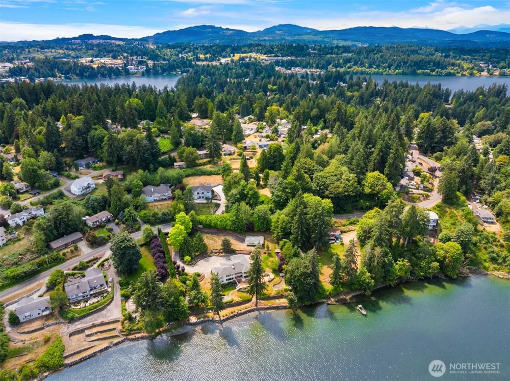 3731 NW Phinney Bay Drive Bremerton, WA 98312