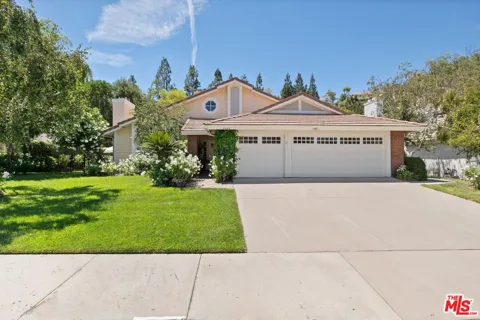 2663 Country Lane
