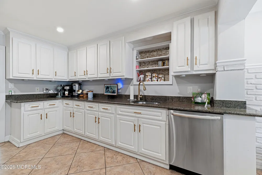 450 Wall Street Eatontown, NJ 07724