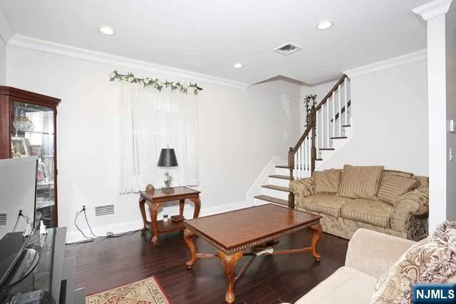 27 West Street Closter, NJ 07624