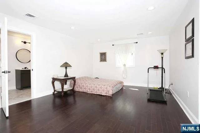 27 West Street Closter, NJ 07624