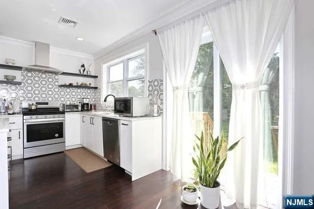 27 West Street Closter, NJ 07624