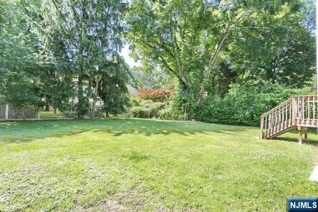 27 West Street Closter, NJ 07624