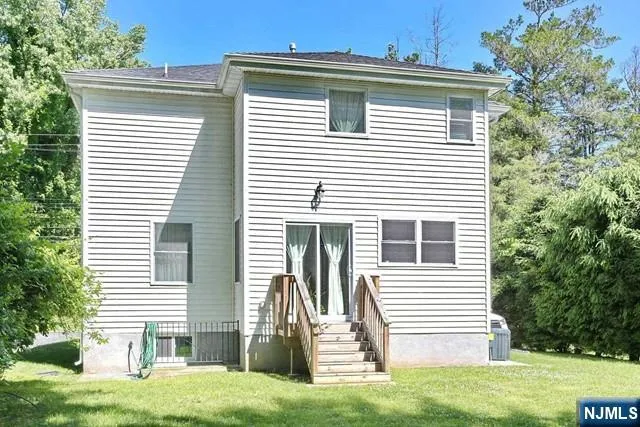 27 West Street Closter, NJ 07624