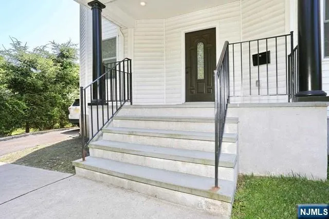 27 West Street Closter, NJ 07624