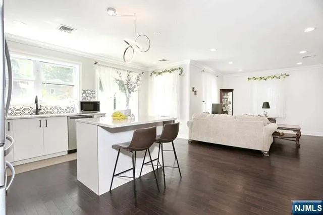 27 West Street Closter, NJ 07624