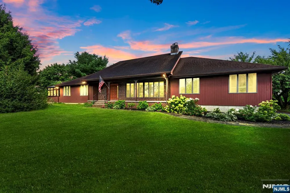 87 Union Brick Road Blairstown, NJ 07825