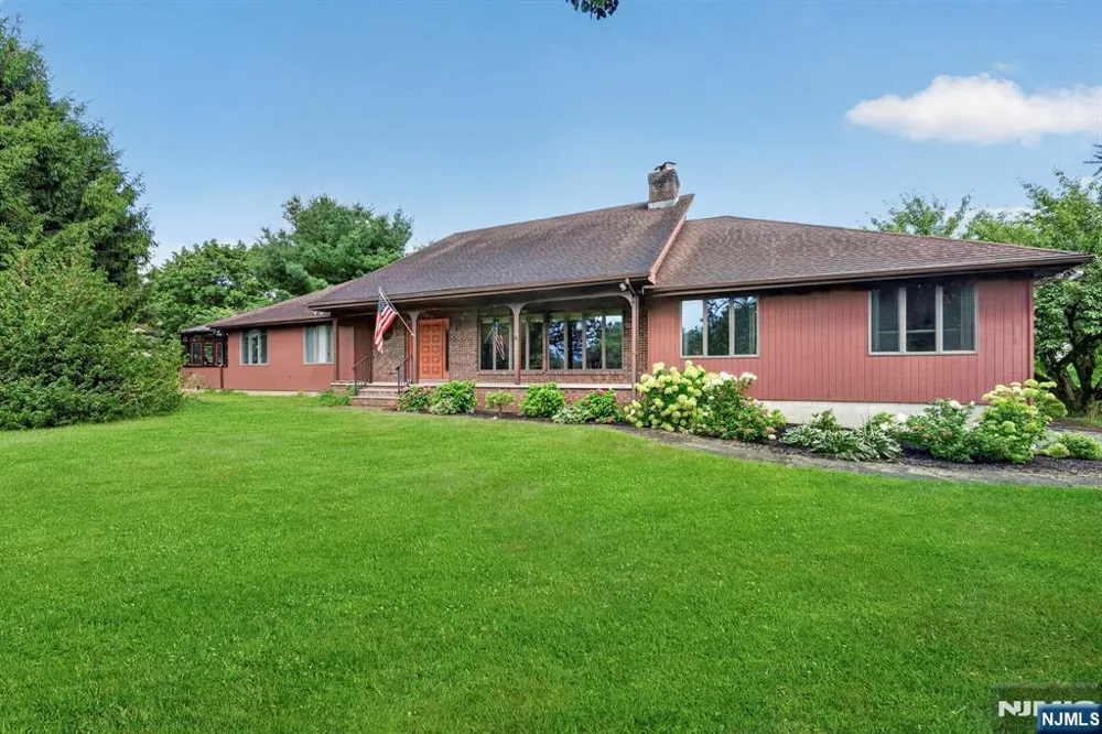 87 Union Brick Road Blairstown, NJ 07825