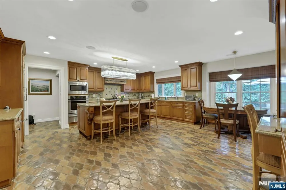 245 Allison Court Englewood, NJ 07631