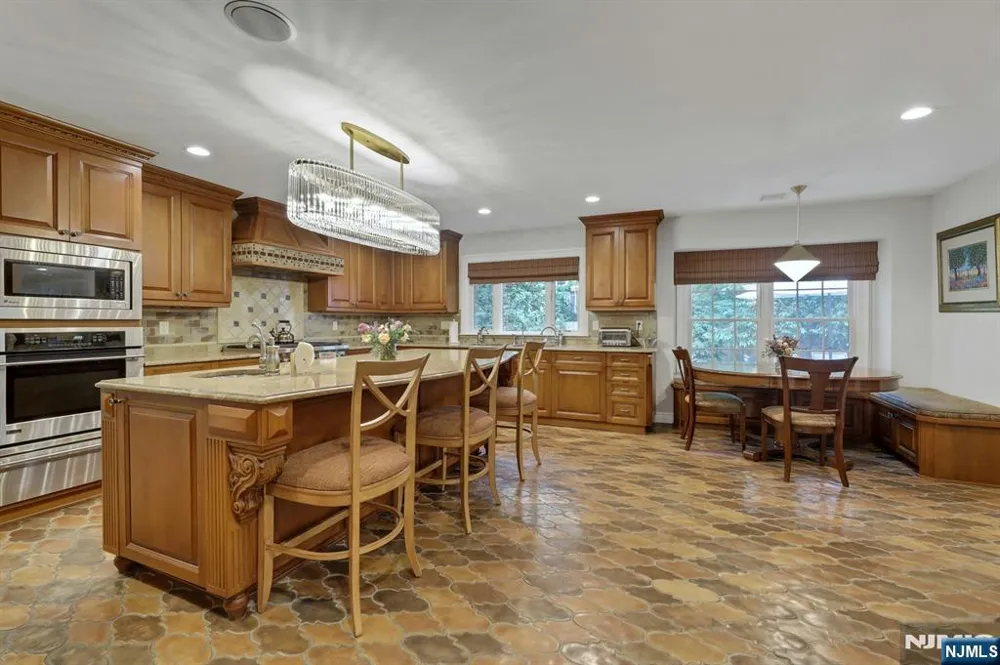 245 Allison Court Englewood, NJ 07631